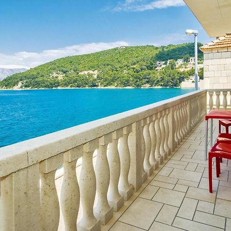 Beautiful Home In Pucisca With Wifi Bagian luar foto